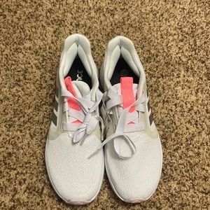 Adidas Bounce Deluxe Sneakers